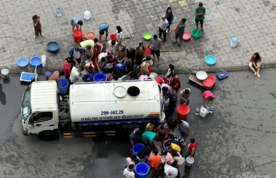 Nguyên nhân khiến 16.000 cư dân Khu đô thị Thanh Hà không thể dùng nước để ăn uống