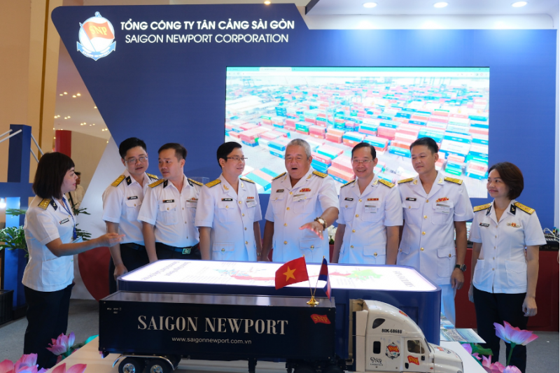 Tân Cảng Sài Gòn đồng hành cùng Hội chợ triển lãm sản phẩm kinh tế quốc phòng Việt Nam - Campuchia