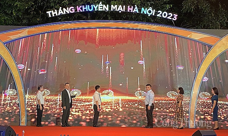 Sau Lễ khai mạc Tháng Khuyến mại Hà Nội 2023 là một chuỗi các sự kiện được diễn ra từ cuối tháng 10 đến hết tháng 11