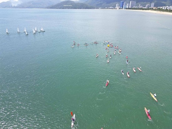 Ấn tượng đẹp về Giải đua thuyền buồm quốc tế và ván chèo đứng Quy Nhơn 2023