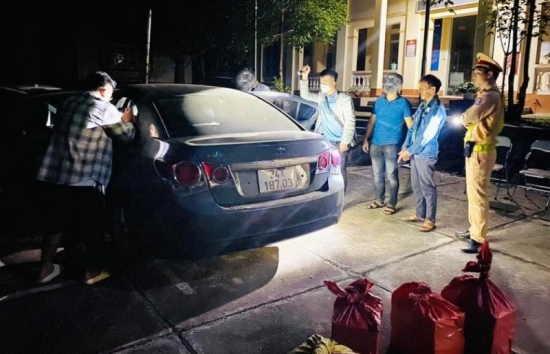 Lào Cai: Công an huyện Mường Khương bắt giữ đối tượng vận chuyển 39 kg pháo hoa nổ