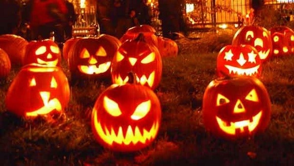 Lễ hội Halloween thường được tổ chức vào ngày cuối cùng của tháng 10 tức 31/10