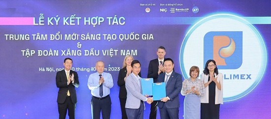 Tập đoàn Xăng dầu Việt Nam “bắt tay” NIC thúc đẩy đổi mới sáng tạo