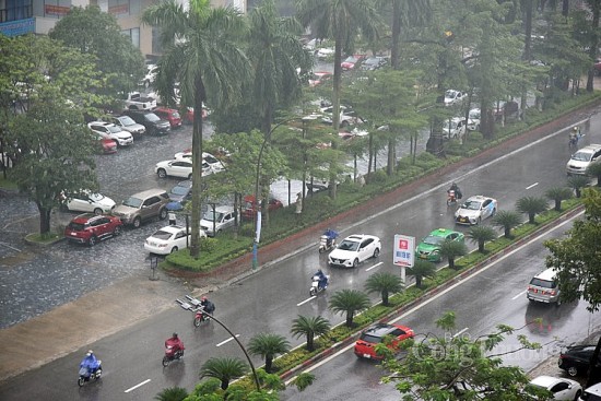 Thời tiết hôm nay ngày 1/11/2023: Trung Bộ, Nam Bộ mưa dông, đề phòng lũ quét, sạt lở đất