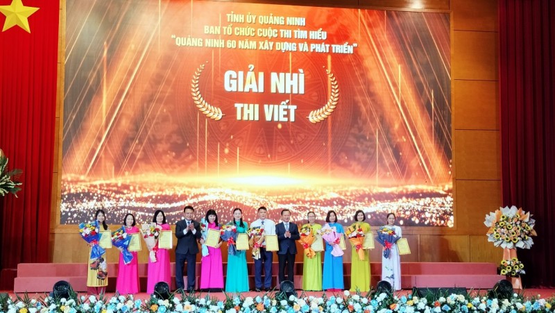 TKV: Sôi nổi phong trào thi đua chào mừng kỷ niệm 60 năm ngày thành lập tỉnh Quảng Ninh