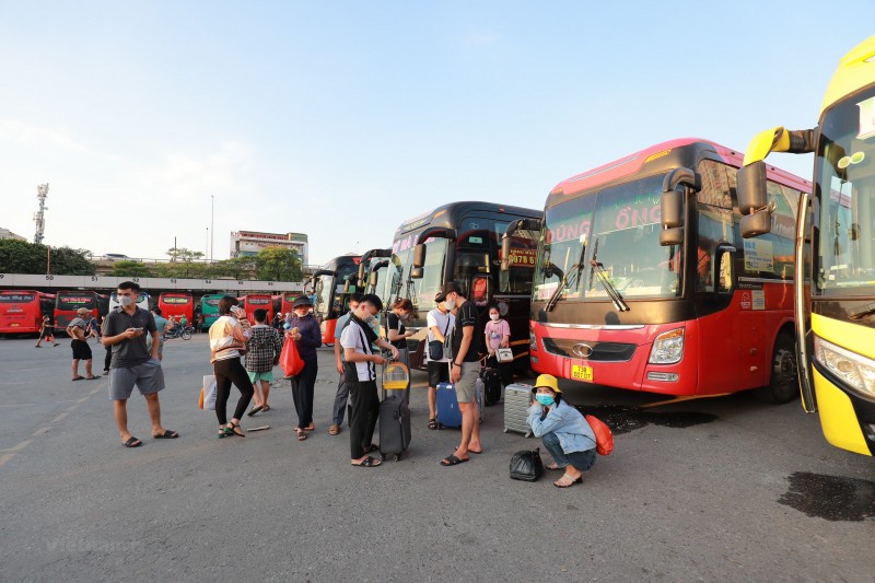 Nhiều doanh nghiệp vận tải, bến xe Hà Nội vào ‘tầm ngắm’ kiểm tra  | Giao thông | Vietnam+ (VietnamPlus)