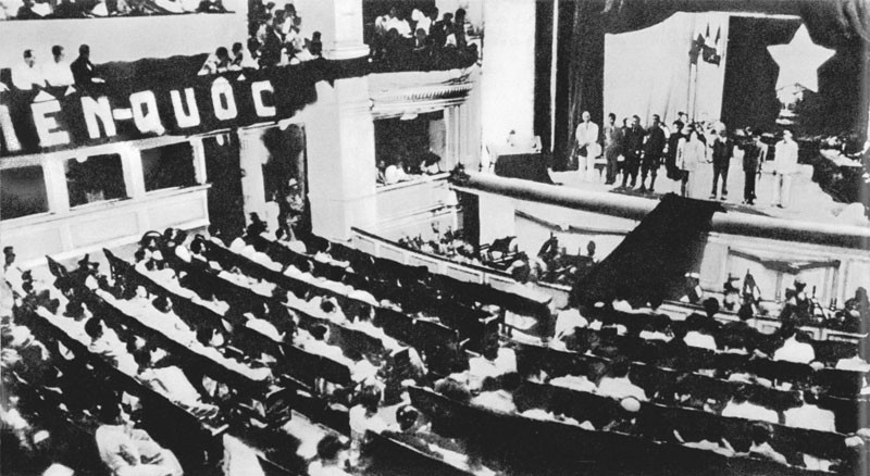 Kỳ họp thứ nhất, Quốc hội khóa I - Quốc hội đầu tiên của nước Việt Nam Dân chủ Cộng hòa sau Tổng tuyển cử ngày 6-1-1946,  tại Nhà hát lớn Hà Nội. (Ảnh: Hochiminh.vn)