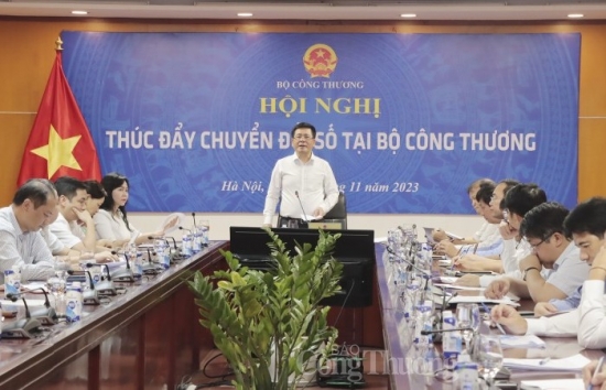 Bộ trưởng Nguyễn Hồng Diên chủ trì Hội nghị thúc đẩy chuyển đổi số tại Bộ Công Thương
