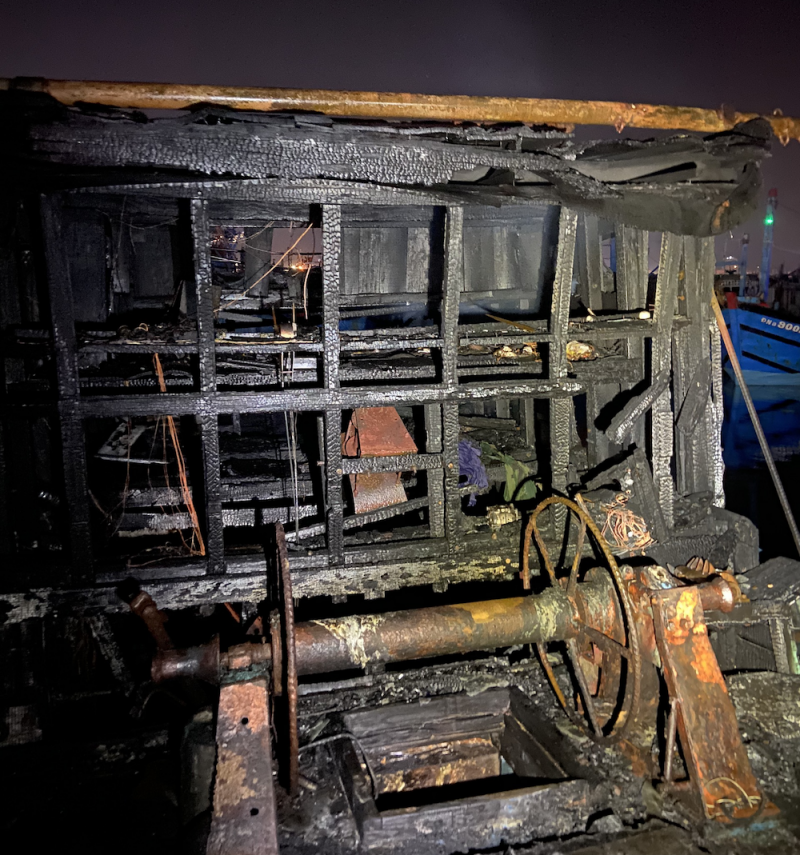 Đà Nẵng: Cháy tàu cá tại Âu thuyền Thọ Quang trong đêm