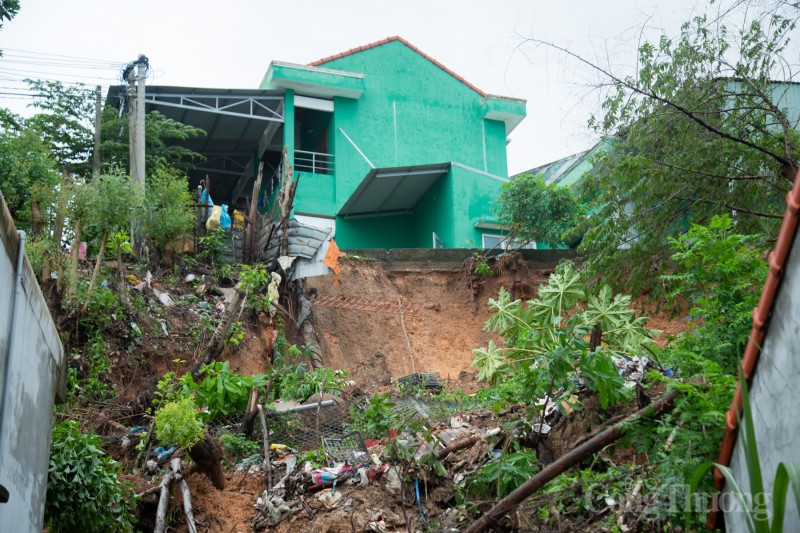 Quảng Nam: Mưa lớn gây sạt lở, làm sập nhà dân ở huyện Đại Lộc