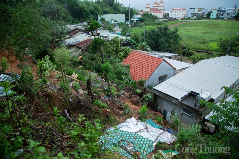Quảng Nam: Mưa lớn gây sạt lở, làm sập nhà dân ở huyện Đại Lộc
