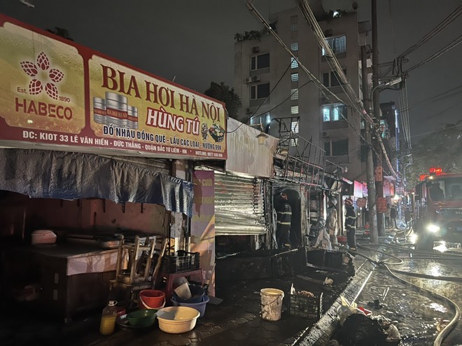 Hà Nội: Cháy chợ Nông Lâm tại quận Bắc Từ Liêm