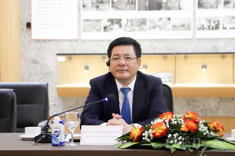 Bộ trưởng Nguyễn Hồng Diên tiếp Phó Chủ tịch Ngân hàng Thế giới khu vực Đông Á - Thái Bình Dương