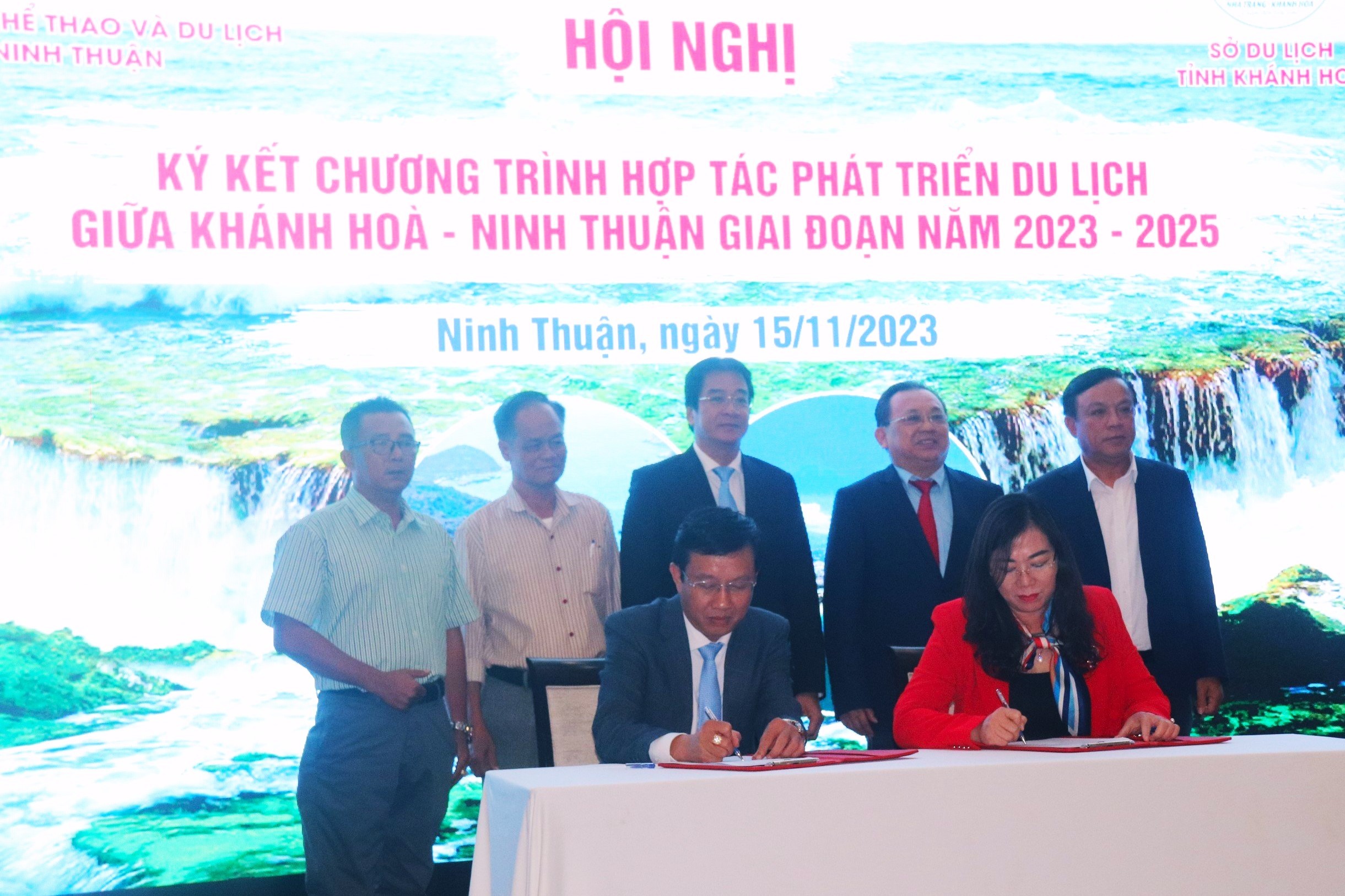 Khánh Hòa và Ninh Thuận hợp tác phát triển du lịch