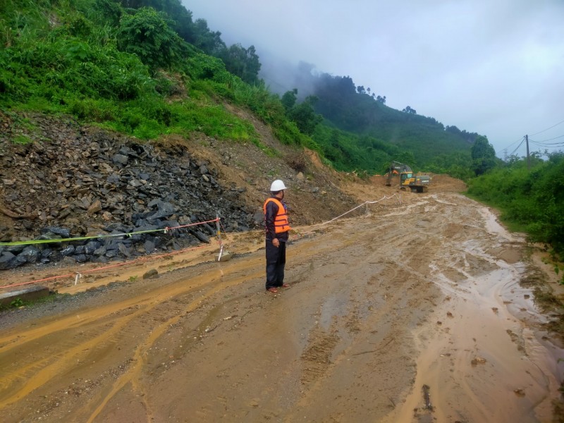 PC Quảng Nam chủ động ứng phó mưa lũ, khắc phục nhanh sự cố lưới điện