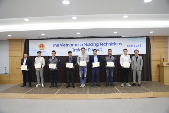 Bộ Công Thương và Samsung tổng kết khóa đào tạo kỹ sư khuôn mẫu tại Hàn Quốc