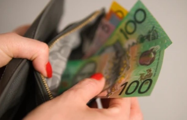 Tỷ giá AUD hôm nay 18/11/2023: Giá đô la Úc biến động mạnh, AUD VCB giảm, MB, TPBANK, DAB tăng