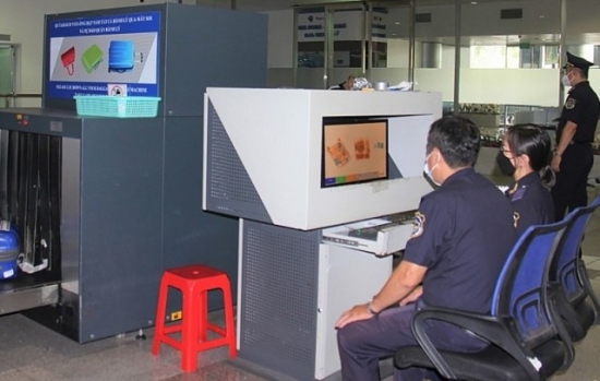 TP. Hồ Chí Minh: Hải quan sân bay Tân Sơn Nhất phát hiện hơn 300 vụ buôn lậu, gian lận thương mại
