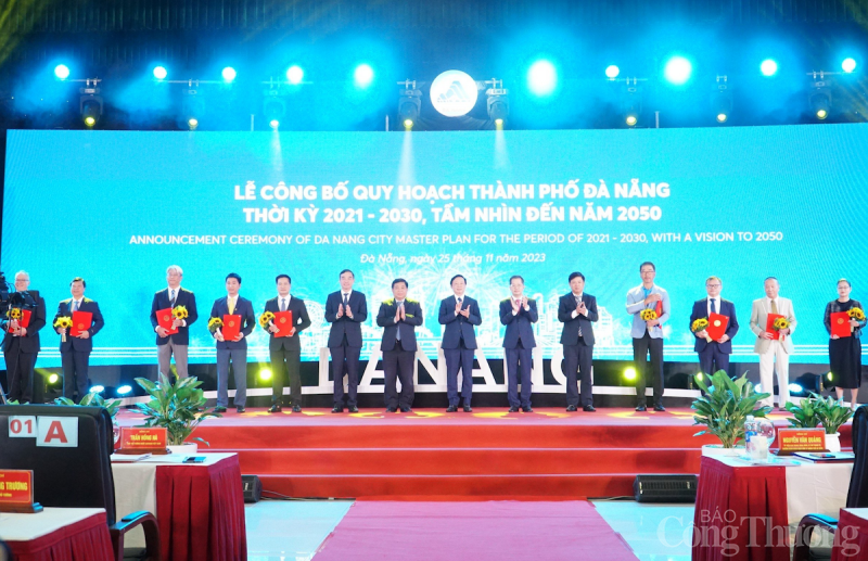 Đà Nẵng: Trao chứng nhận đầu tư cho 7 dự án tổng vốn đầu tư hơn 9.300 tỷ đồng