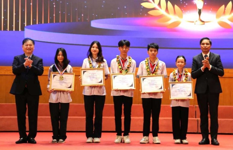 Quảng Ninh: Trao 103 giải tại Cuộc thi Sáng tạo thanh thiếu niên, nhi đồng lần thứ VII và lần thứ VIII