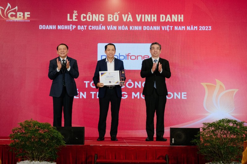 MobiFone được công nhận là “Doanh nghiệp đạt chuẩn văn hóa kinh doanh Việt Nam” năm 2023