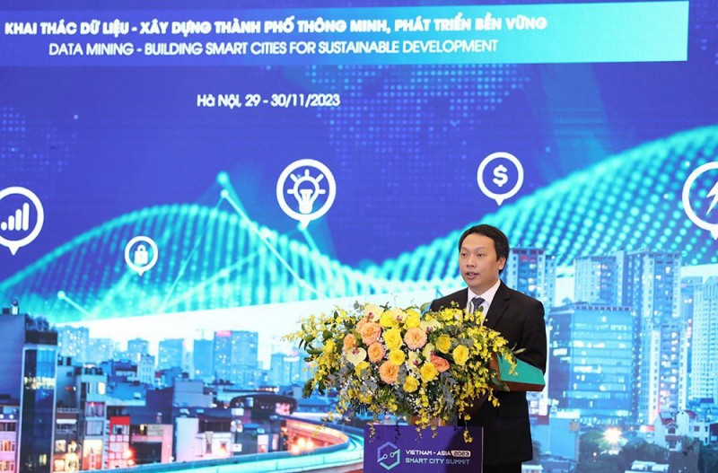 Thứ trưởng Bộ Thông tin và Truyền thông Nguyễn Huy Dũng