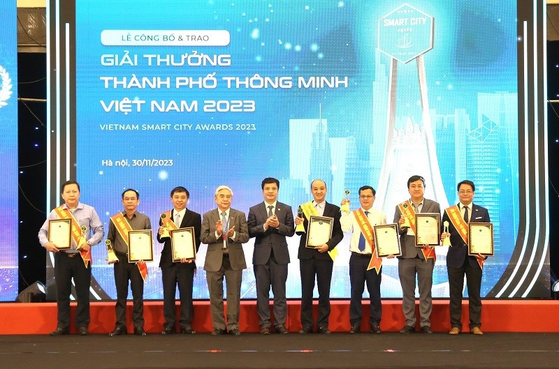 Hà Nội nhận Giải thưởng Thành phố hấp dẫn Khởi nghiệp Đổi mới sáng tạo