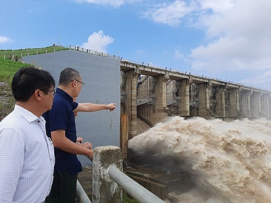 Cập nhật tình hình hồ thủy điện 1/12/2023: Thủy điện Phú Yên điều tiết hạ mực nước hồ