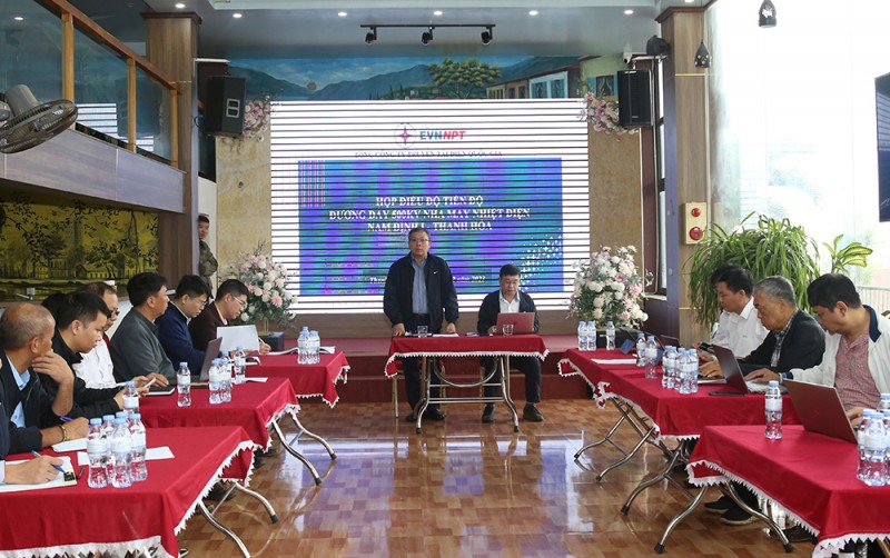 Lãnh đạo EVN và EVNNPT nghe báo cáo tiến độ tổng quan Dự án đường dây 500kV NMNĐ Nam Định I – Thanh Hóa