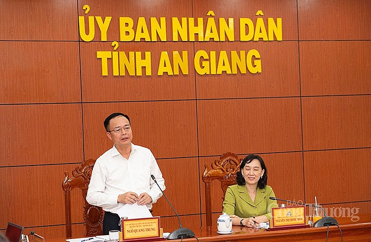 Ông Ngô Quang Trung phát biểu kết luận buổi làm việc