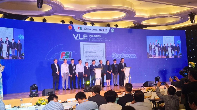 FSI ký kết hợp tác chiến lược cùng Qualcomm tại Diễn đàn Logistics Việt Nam 2023