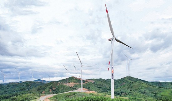 Vì sao EVN đề xuất nhập điện gió từ Lào?