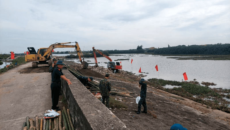UBND tỉnh Thái Bình ban hành tình huống khẩn cấp xử lý sự cố sạt lở đê biển số 6
