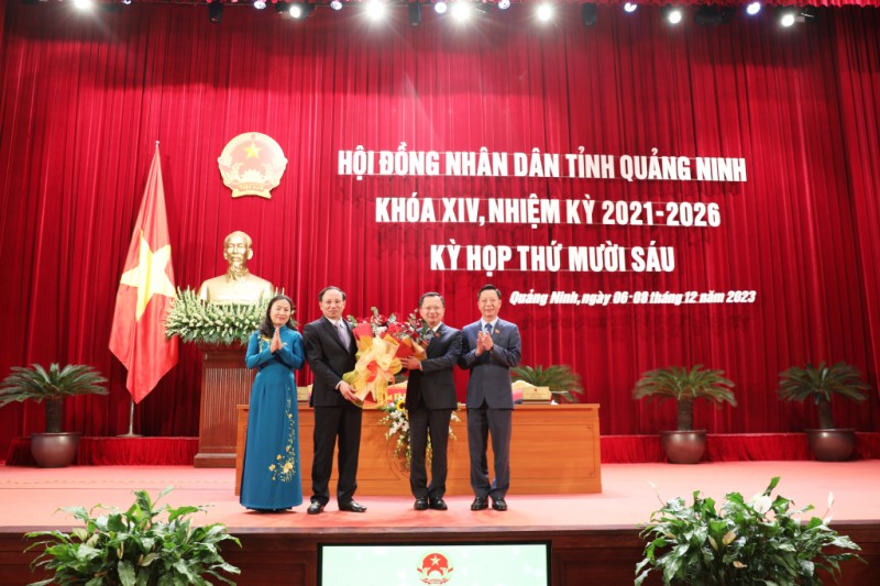 Ông Cao Tường Huy giữ chức Chủ tịch UBND tỉnh Quảng Ninh