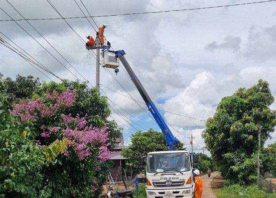 PC Đắk Lắk: Đảm bảo vận hành an toàn lưới điện khu vực huyện Ea Súp