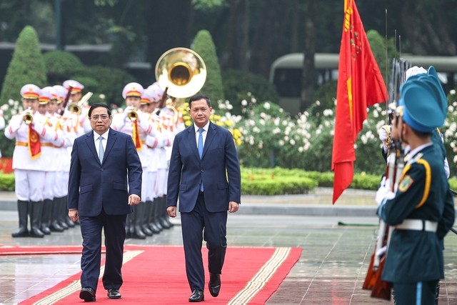 Thủ tướng Phạm Minh Chính chủ trì Lễ đón Thủ tướng Campuchia Samdech Moha Bovor Thipadei Hun Manet thăm chính thức Việt Nam - Ảnh: VGP