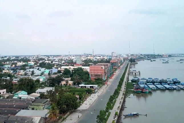 Tiền Giang giữ vai trò là cầu nối giữa vùng Đồng bằng sông Cửu Long và Đông Nam Bộ