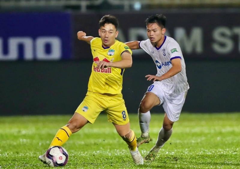 Trận Sông Lam Nghệ An và Hoàng Anh Gia Lai diễn ra lúc 17h00 ngày 17/12, thuộc vòng 6 V-League 2023/2024