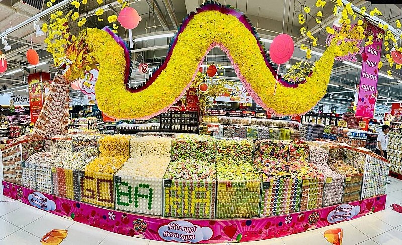 Bánh kẹo Tết đã được trang trí bắt mắt tại hệ thống Đại siêu thị GO!