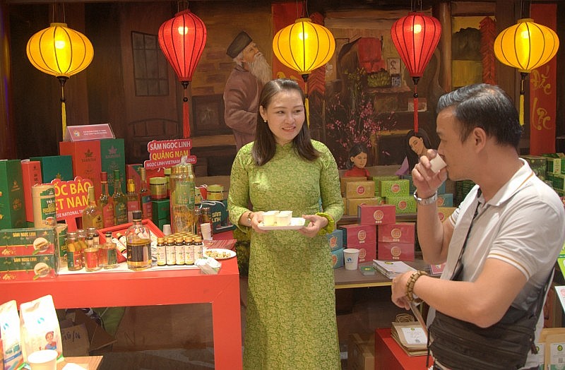 TP. Hồ Chí Minh: Khai mạc Tuần lễ triển lãm sản phẩm ngành lương thực, thực phẩm