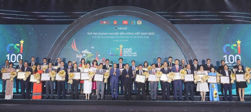 Acecook Việt Nam được vinh danh Top 100 doanh nghiệp phát triển bền vững năm 2023