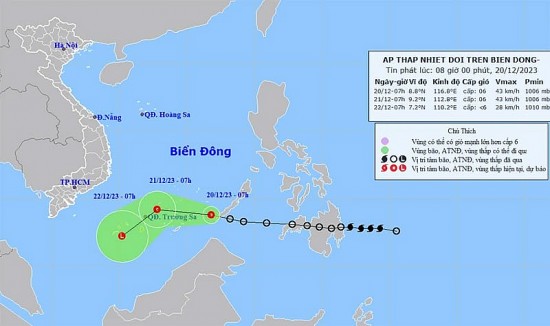 Áp thấp nhiệt đới vào biển Đông, không khí lạnh tăng cường