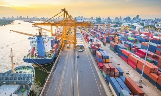 TP. Hồ Chí Minh thu được gần 3.800 tỷ đồng phí dịch vụ hạ tầng cảng biển