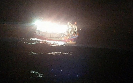 Tìm kiếm 5 ngư dân mất tích trên vùng biển Khánh Hòa