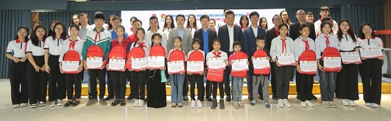 SCG trao tặng 200 suất học bổng cho học sinh, sinh viên tại Việt Nam