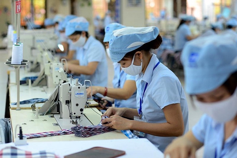 Việc phát triển công nghiệp hỗ trợ ngành dệt may cần được ưu tiên, sớm thu hút được các tập đoàn đa quốc gia đầu tư công nghệ