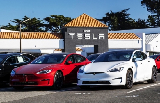 Tesla thu hồi thêm hơn 120.000 xe do phát hiện lỗi nguy hiểm
