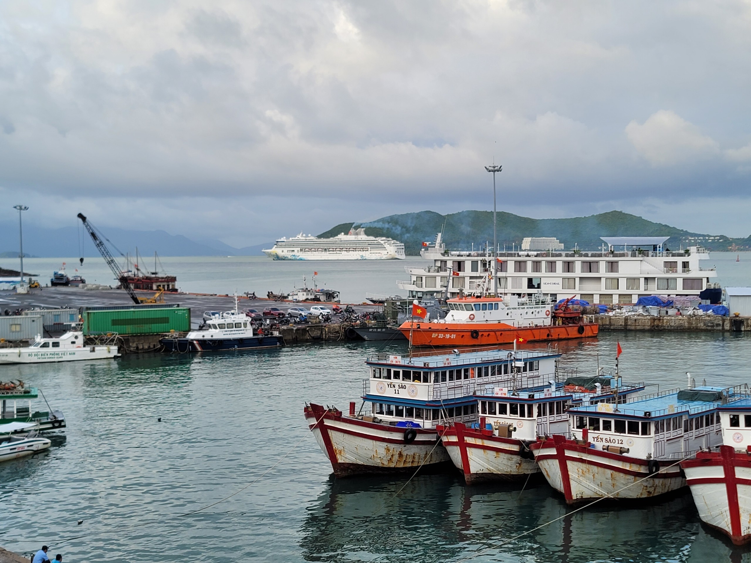 Khánh Hòa tạm dừng hoạt động Cảng Nha Trang để sửa chữa