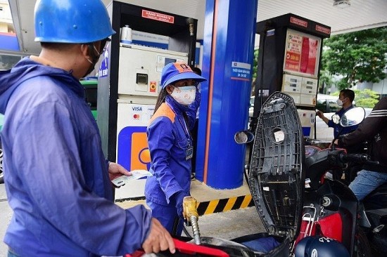 Giá xăng dầu dự báo tăng nhẹ trong kỳ điều hành ngày mai 28/3/2024