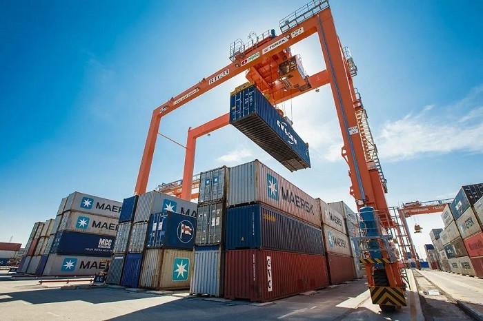 Khung giá dịch vụ bốc dỡ container tại cảng biển được điều chỉnh từ ngày 15/2/2024